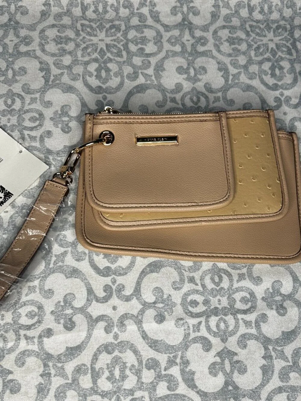 NWT Anne Klein Trio Pouch Wristlet Set in Neutral with Silver Hardware